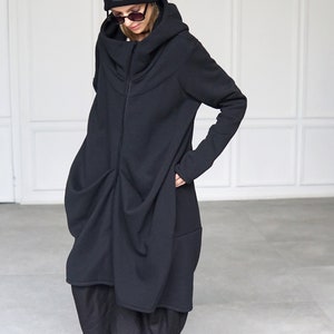 Sudadera negra con capucha Techwear, Sudadera con capucha de gran tamaño, Ropa de abrigo, Sudadera negra con capucha de estilo urbano, Sudadera con capucha estética, Sudadera con capucha con cremallera, Sudadera negra larga, Hecha a mano