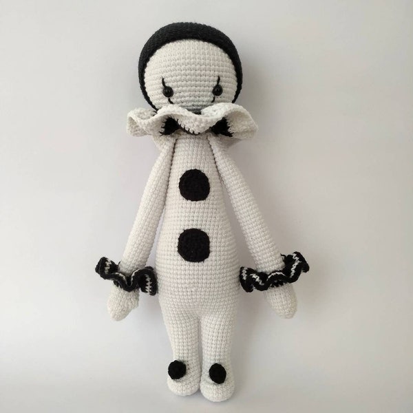 Pierrot crochet, Pierrot doll, Black and White doll, pierrot clown