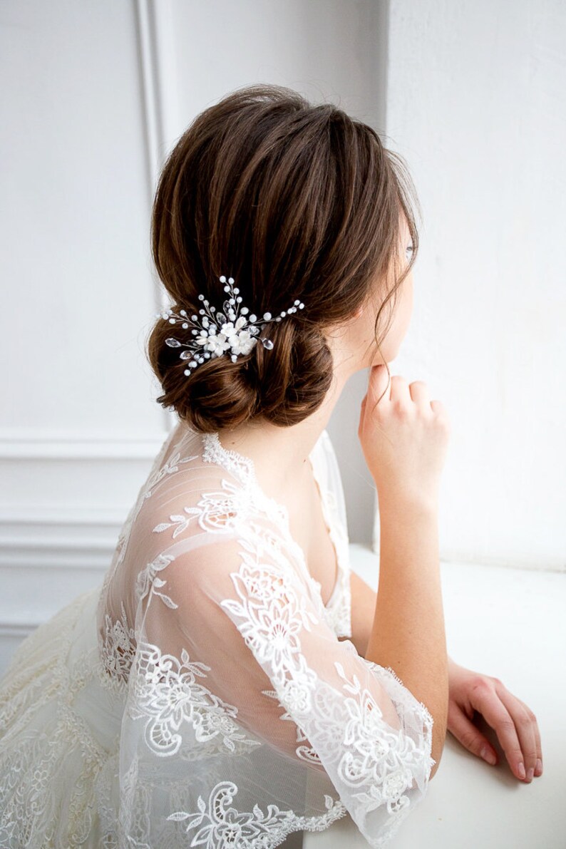 Flower Headpiece Crystal Hair Comb White Floral Jewelry Wedding Hair Piece Bridesmade Hair Bridal Flower Comb Flower Hair Comb
