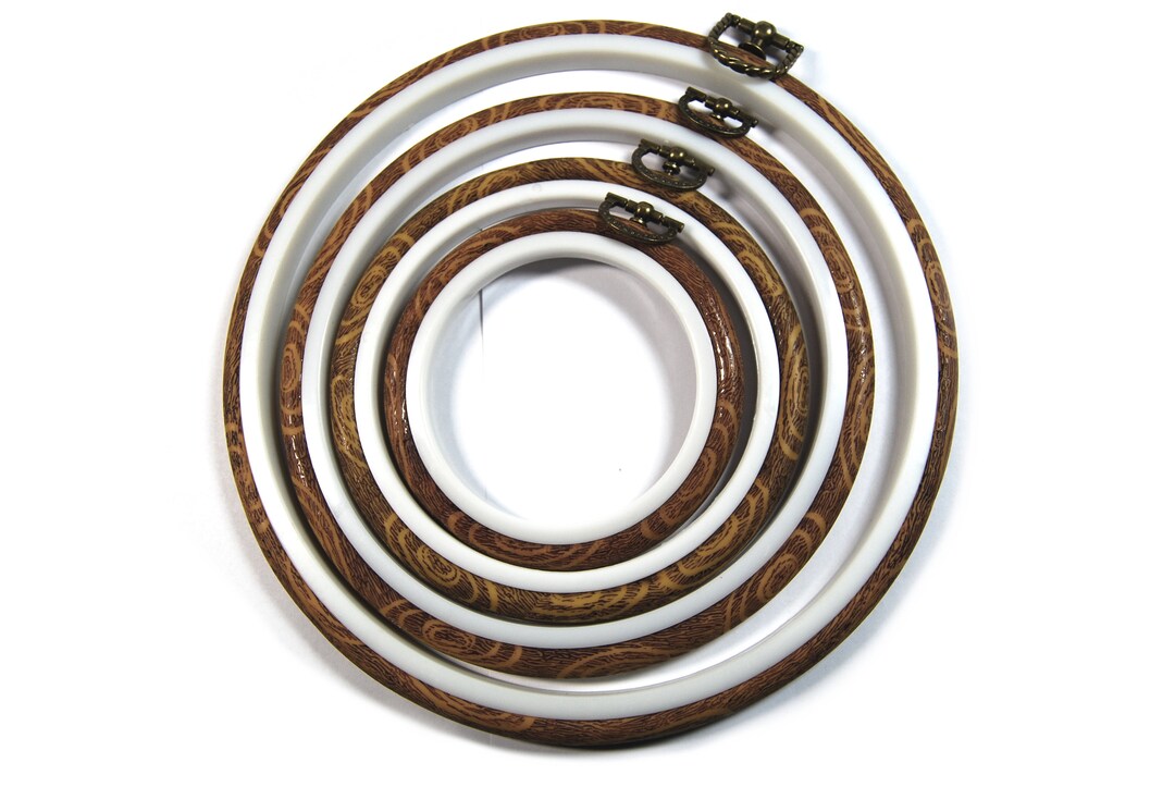 Flexi Embroidery Hoops / Rings With Wood Effect Choice of Sizes Cross