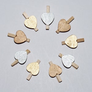 30 mm natuurlijke pinnen met gekleurde harten - kleurkeuze - effen kleine houten ambachtelijke pinnen miniclip metalen lente klein bruiloftsdecor