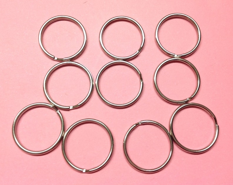 25mm DARK PINK ROUND SPLIT KEY RING DOUBLE LOOP CRAFT FINDINGS NICKEL KEYRINGS