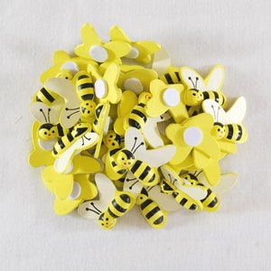 27 mm Selbstklebende Bienen aus Holz - Kartenherstellung / Scrapbooking / Verzierungen