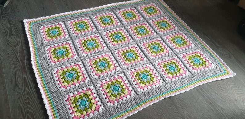 CUSTOM - Crochet Baby Blanket // Granny Square Patchwork image 3