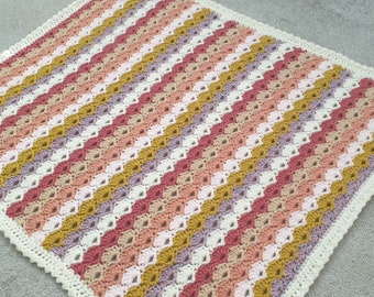 CUSTOM - Crochet Shell Scallop Baby Blanket // Colours of your choice!
