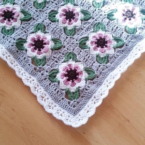 CUSTOM - Crochet Baby Blanket // Vintage Roses // Colours of YOUR Choice!