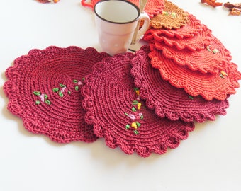 Colorful crochet pot holders | Crochet coasters