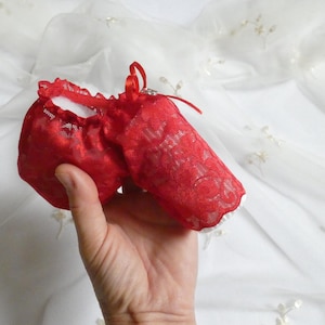 Red lace Willy warmer open tiped