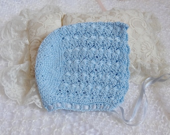 Newborn crochet bonnet