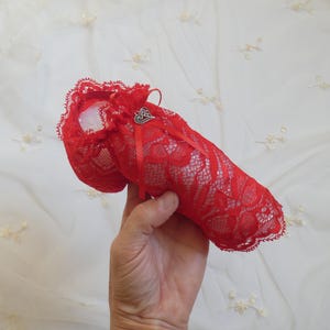 Red lace Willy warmer open tiped
