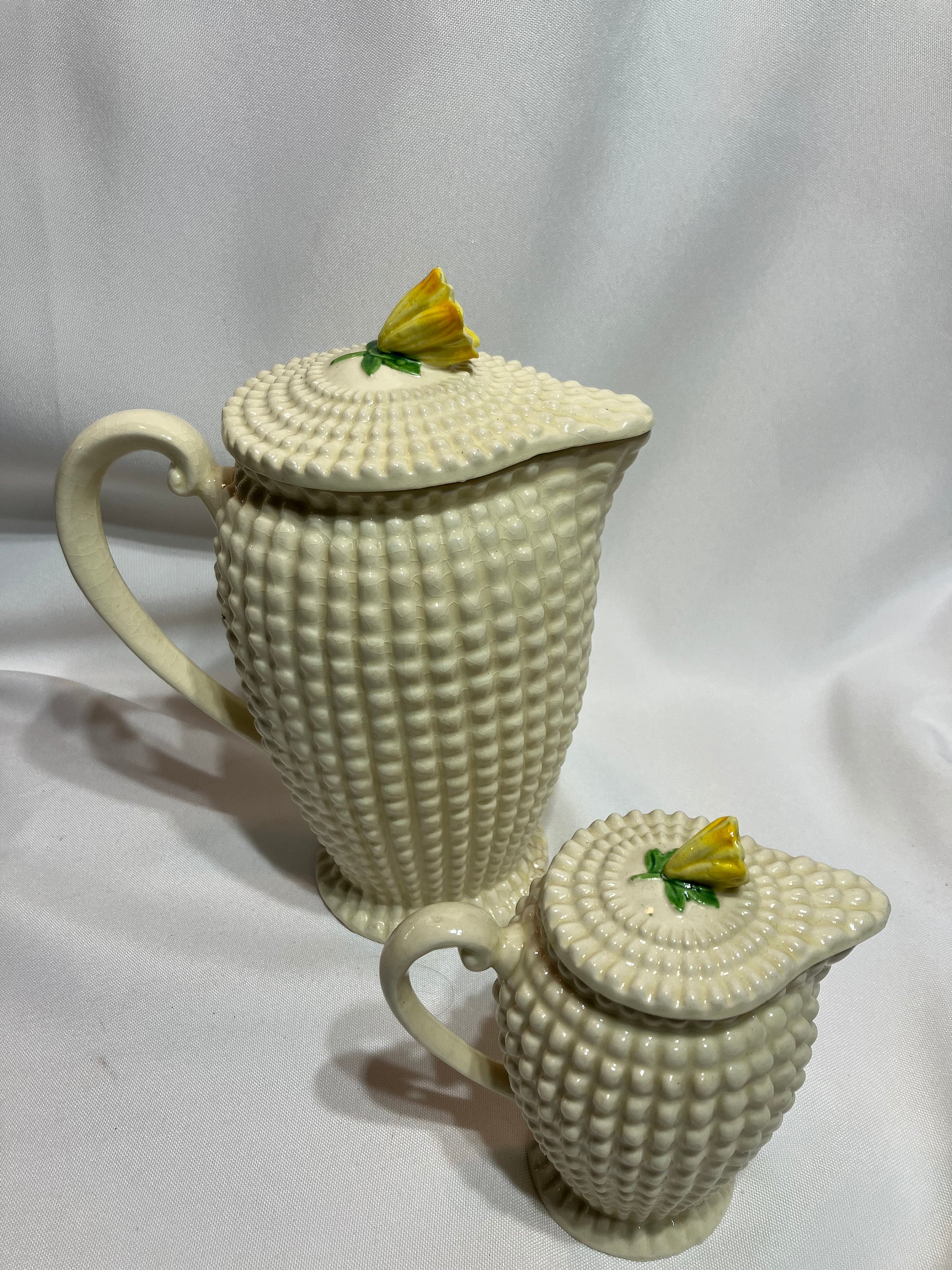 Graduated Set of Marumon Japanese Pictures With Delicate Flowers on ...