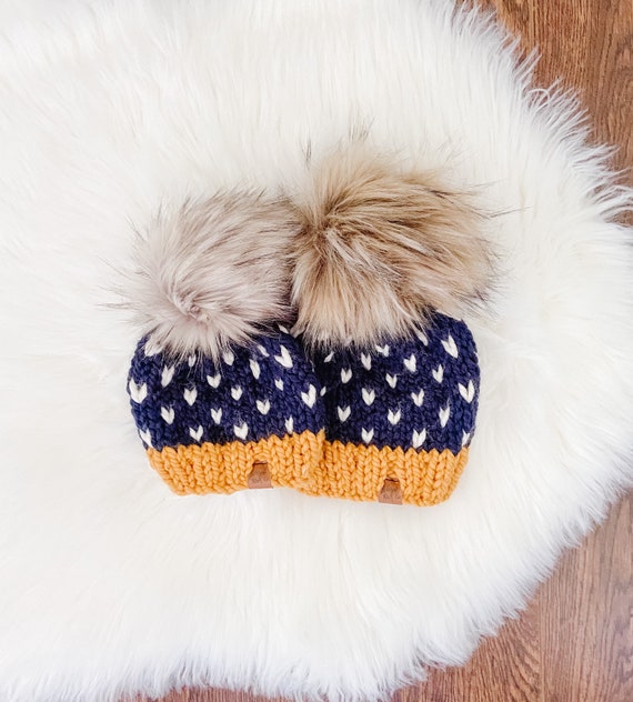 Northern Hearts Toque, Custom Order, Kids and Baby Winter  display picture 1