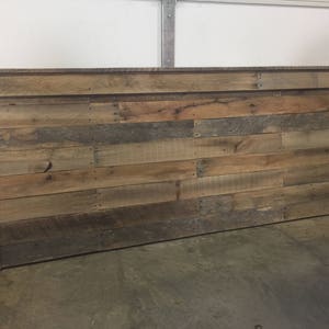 Reclaimed Pallet headboard image 3