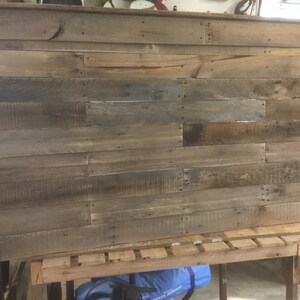 Reclaimed Pallet headboard image 6