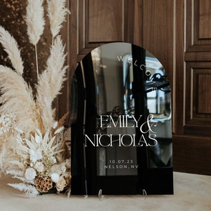Arched Black Acrylic Wedding Welcome Sign – Custom Ceremony Sign – Modern Wedding Decor – Personalized Reception Signage