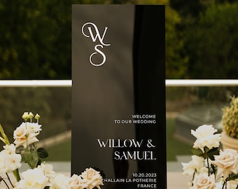 Black Acrylic Wedding Welcome Sign - 3D Gold Mirror Names & Initials - Ceremony Welcome