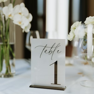 Numéros de table de mariage Panneaux de table de mariage en acrylique dépoli Déco de réception de mariage noir Numéros de table en acrylique noir image 8