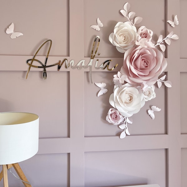 Ensemble de fleurs en papier rose poudré et blanc - décoration murale fleurs en papier - décoration murale pour chambre de bébé - art mural pour chambre de petite fille - nom de chambre d'enfant