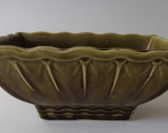 Vintage McCoy Pottery Green Rectangular Pedestal Planter With Raised Design Scalloped Top Rim 7"