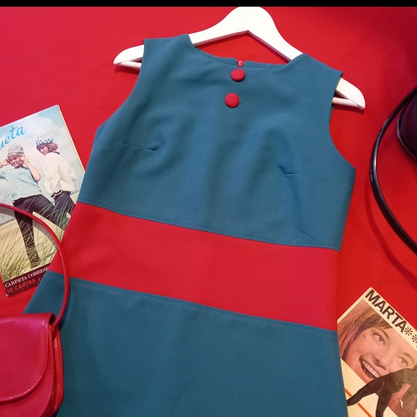 Kurzes blaues Retro-Kleid im 60er-Jahre-Mod-Sixties-Stil, Größe 40 / 12UK