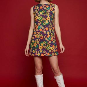 Lila-oranges Minikleid mit Blumenmuster, Größe S (36/8), Mod. 60er Jahre