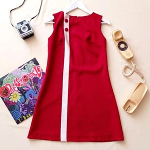 Mini dress retro 60s space age trapeze A-line dress various sizes and colors.