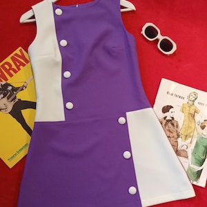 Retro 60s/70s Space Age Style Button Dress / Various Colors / Various Sizes / Sixties Style