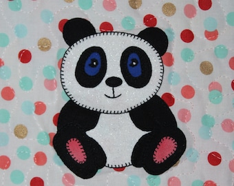 Patrón de bloque de edredón con apliques de panda gigante en PDF
