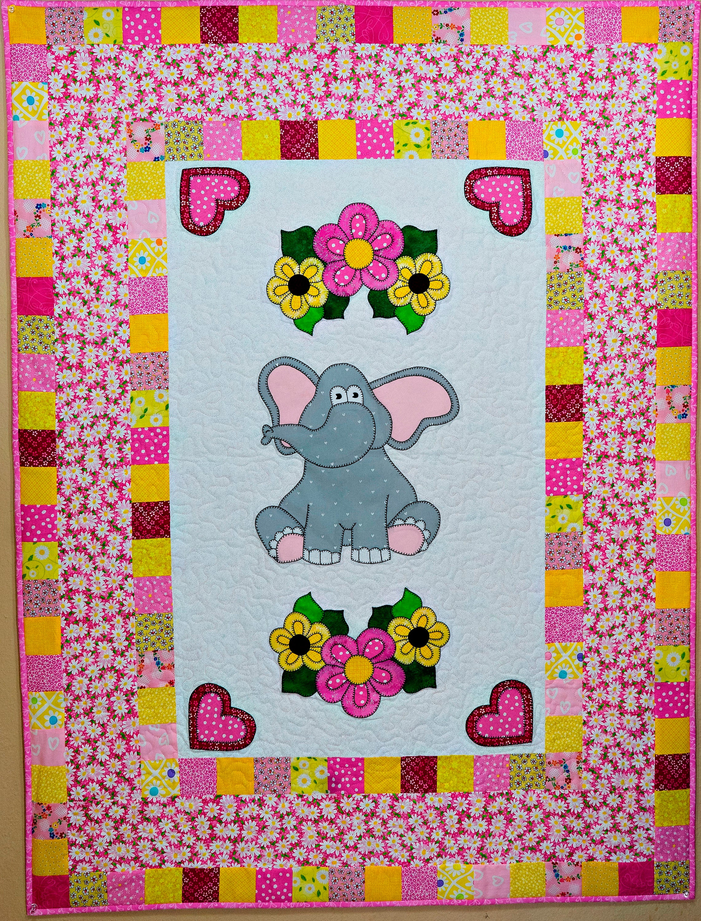 Applique baby blanket hotsell