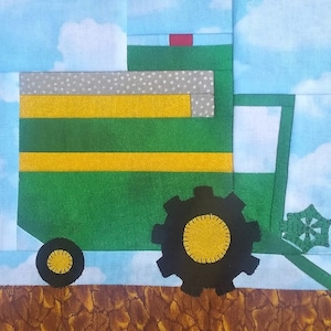 Harvester combine PDF quilt block pattern