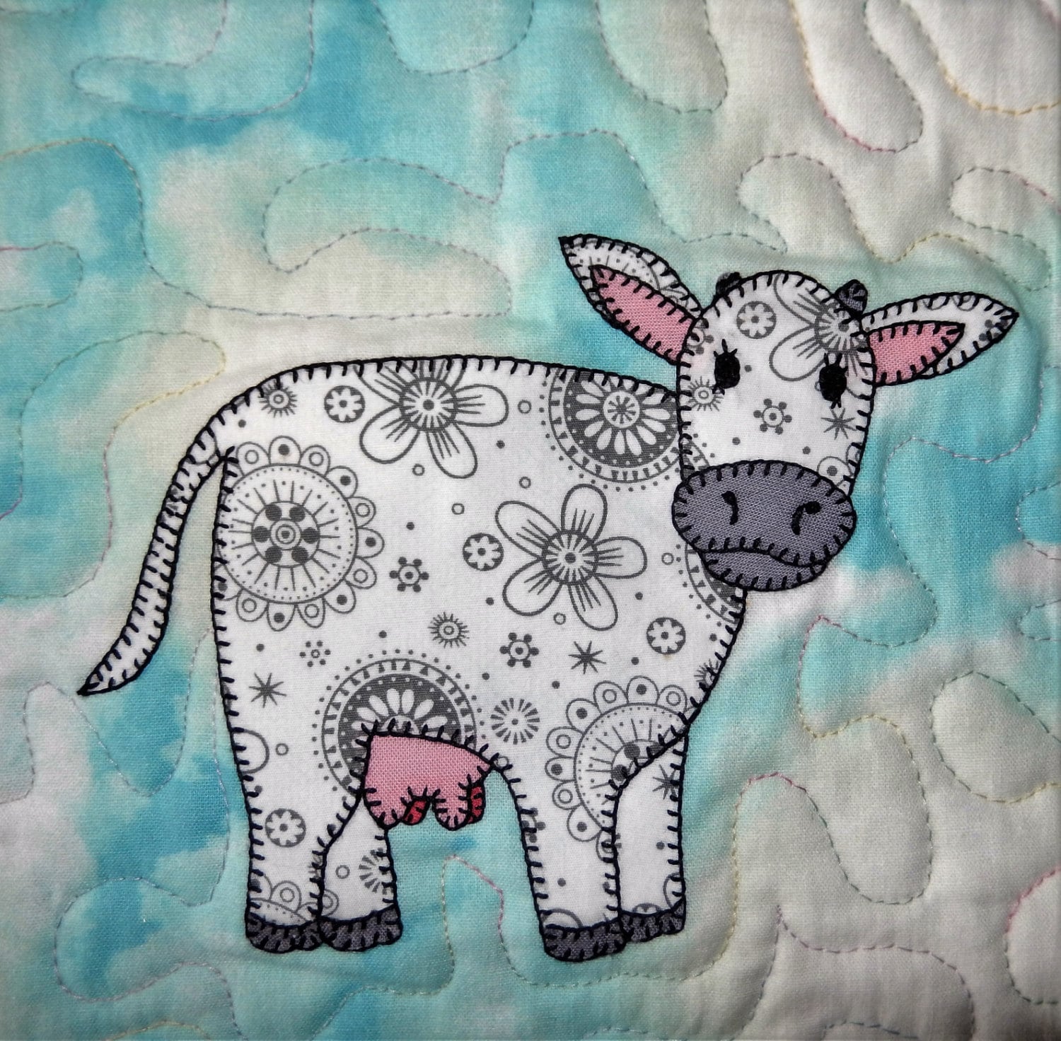 Cow PDF applique quilt block pattern | Etsy