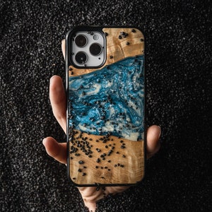 Resin and Wooden Case - Uranus - Cover for Galaxy S24 S23 Ultra S21 FE S23 FE iPhone 15 14 Pro 13 Pro Max Xiaomi 14 13T Redmi Note 12 others