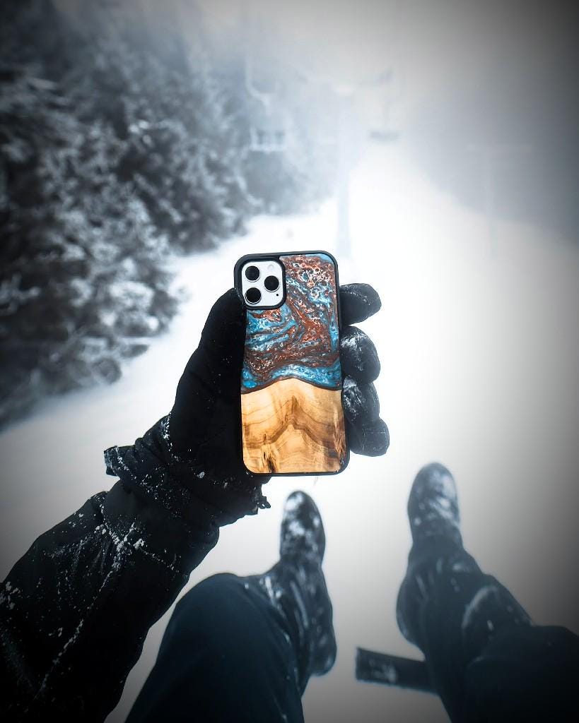 Resin and Wooden Case - Saturn - Cover for Apple iPhone 17, 17 Pro, 17 Pro Max, 16 Pro, 16 Pro Max 15 Pro 15 Pro Max and others Resin and Wooden Case - Saturn - Cover for Apple iPhone 17, 17 Pro, 17 Pro Max, 16 Pro, 16 Pro Max 15 Pro 15 Pro Max and others