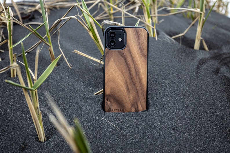 American Walnut Real Wood MAGSAFE Case for for Samsung Galaxy S24 S23 Ultra S23 FE S21 FE iPhone 15 14 13 Pro 12 Pro Max Xiaomi 14 13T Redmi image 6