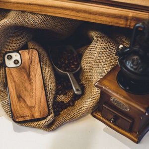American Walnut Real Wood MAGSAFE Case for for Samsung Galaxy S24 S23 Ultra S23 FE S21 FE iPhone 15 14 13 Pro 12 Pro Max Xiaomi 14 13T Redmi image 4