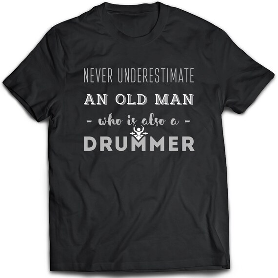 un vecchio Drum Kit Da Uomo Divertente Felpa Con Cappuccio Top Batterista Mai sottovalutare..