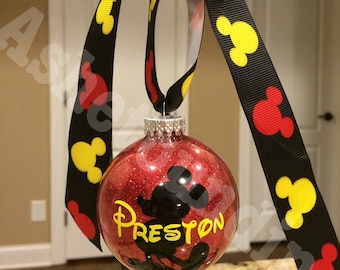 Adorno navideño de Mickey Mouse con personalización