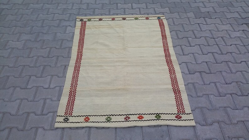 SIMPLE MINIMALIST RUG Kilim-Simple Design Kelim Rug-Turkish Simple Kilim Rug-Vintage Kilim Rug-Vintage Minimalist Rug Kilim-White Kilim Rug image 2