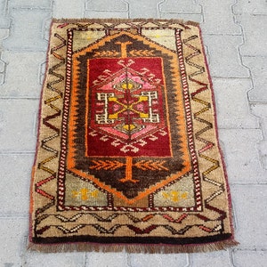 SMALL ANATOLIAN TRIBAL Nomadic Carpet Rug-Vintage Small Size Turkish Rug-Vintage Colorful Turkish Bath Mat Rug-Vintage Boho Door Mat Rug