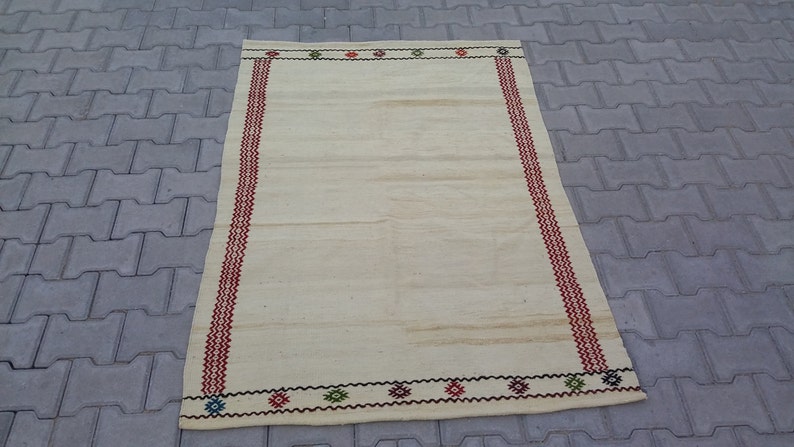 SIMPLE MINIMALIST RUG Kilim-Simple Design Kelim Rug-Turkish Simple Kilim Rug-Vintage Kilim Rug-Vintage Minimalist Rug Kilim-White Kilim Rug image 4