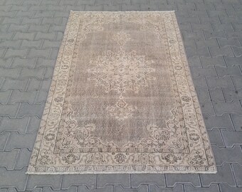 DISTRESSED OUSHAK RUG-Distressed Turkish Rug-Vintage Decorative Turkish Oushak Rug-Vintage Medallion Turkish Oushak Rug-Low Pile Oushak Rug