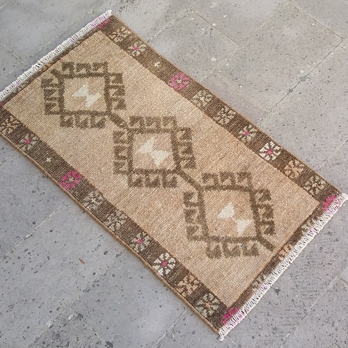 NEUTRAL TURKISH OUSHAK shops Rug Doormat Bathmat-Muted Color Turkish Oushak Small Rug-Neutral Small Turkish Oushak Rug-Vintage Small Neutral Rug