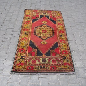 VINTAGE RUG.OUSHAK Rug.Turkish Rug.Handmade Rug.Designers Rug.Soft Red Rug.High Fashion Rug.