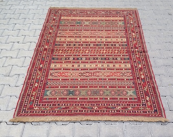 TRIBAL GEOMETRIC DESIGN Kilim Rug Soumak-Hand Embroidered Nomadic Kilim Rug-Nomadic Soumak Kilim Rug