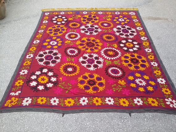 VINTAGE SUZANI BEDSPREAD-Suzani Bed Cover-Suzani Wall-Hanging-Suzani Table Cover-Boho Chic Suzani Textile-Bohemian Suzani with Tassels