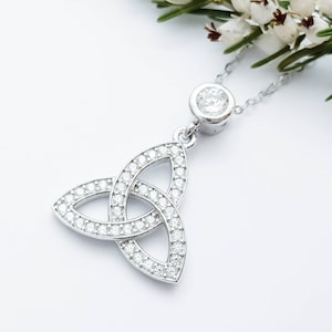 Celtic Trinity knot pendant, Irish gift celtic necklace, triquetra pendant