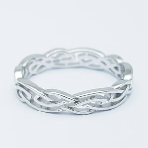 Delicate open celtic knot ring, sterling silver celtic ring