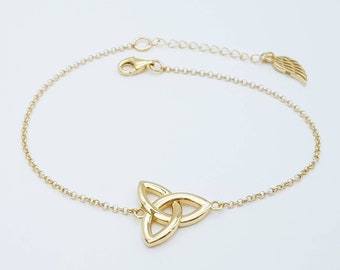 Dainty charm bracelet, simple knot bracelet, stocking filler for girls