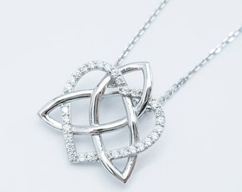 Sterling Silver Celtic Pendant, love knot necklace, celtic heart pendant