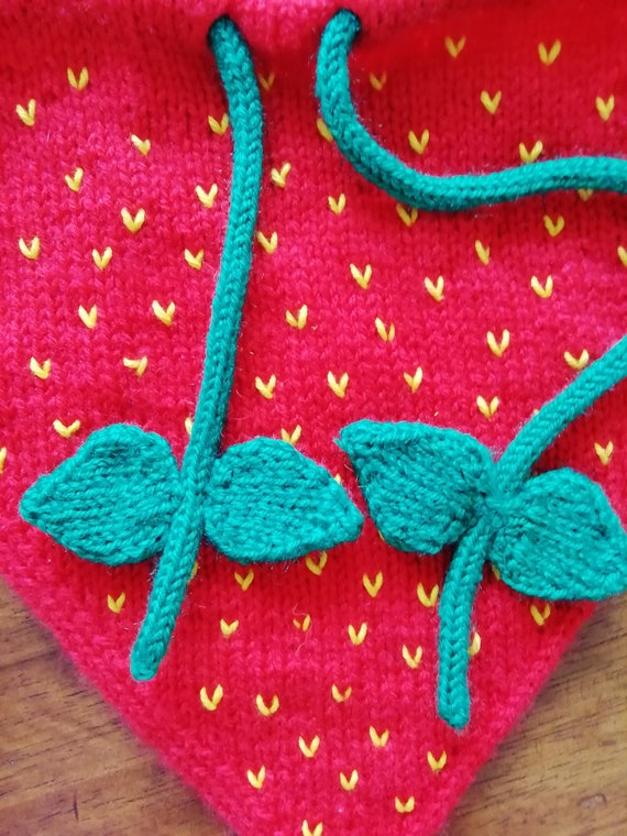 ★送料・関税込★RONRON★RASPBERRY STRING KNIT BAG★ 人気☆24SS新作【RonRon】RASPBERRY STRING KNIT BAG◇送料込